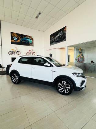 VOLKSWAGEN T-CROSS 1.4 250 TSI TOTAL FLEX HIGHLINE AUTOMÁTICO VOLKSWAGEN T-CROSS 1.4 250 TSI TOTAL FLEX HIGHLINE AUTOMÁTICO